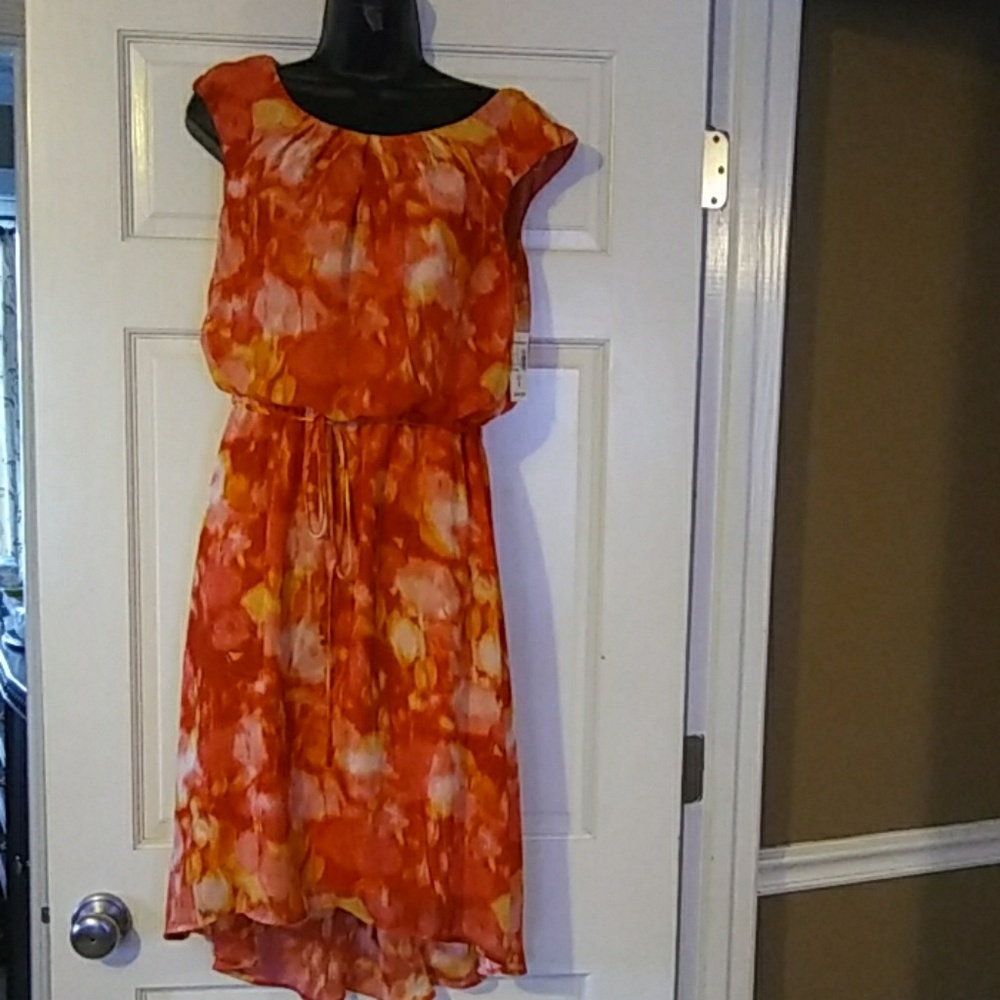 Sleeveless dress
